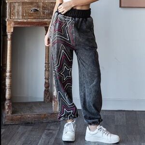 627 ❤️OLI & HALI WASHED STAR APPLIQUE JOGGER PANTS